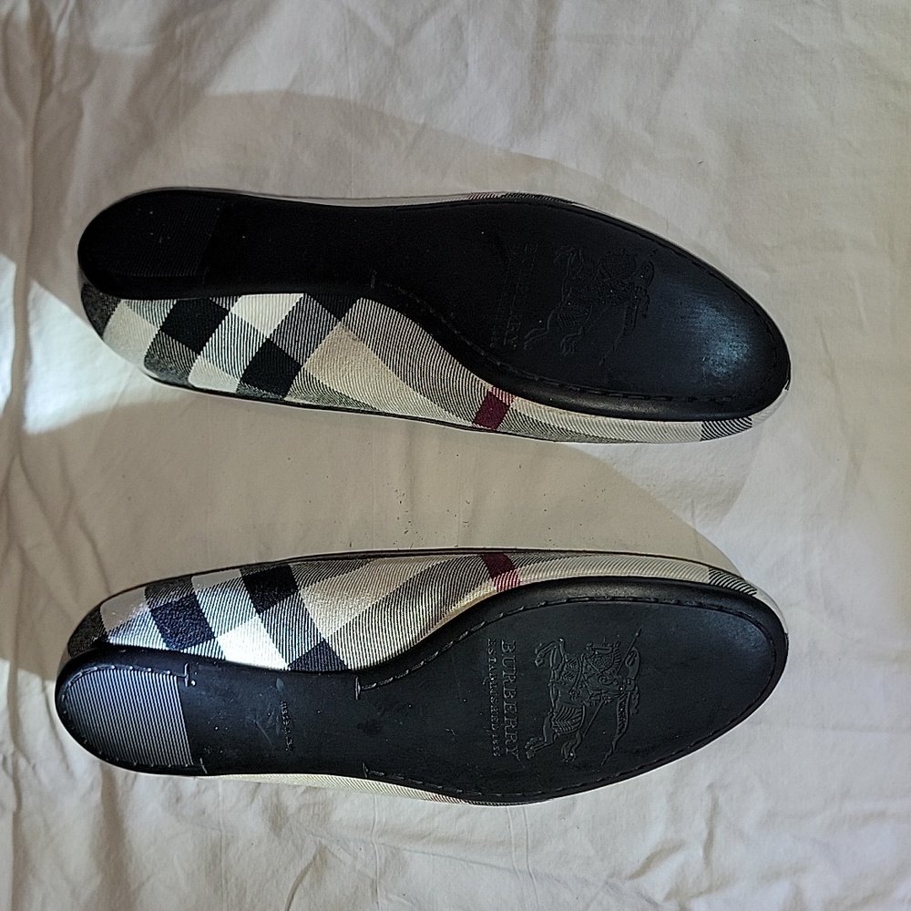 BURBERRY LOAFERS/BALLERINA SLIPPERS FOR WOMEN U.S. Size 7 (37). - Picture 4 of 10